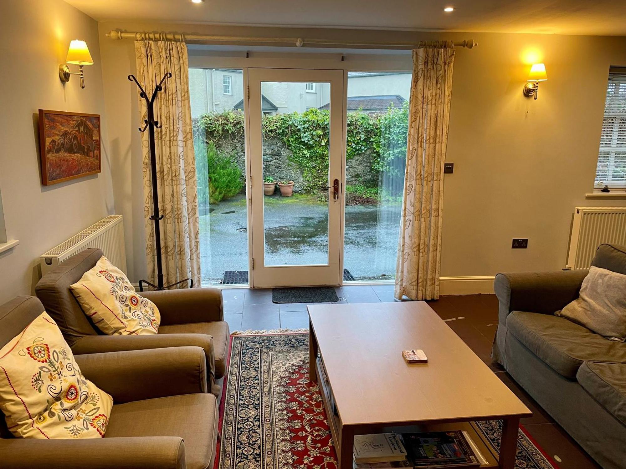 Menai Bridge Villa Exterior photo